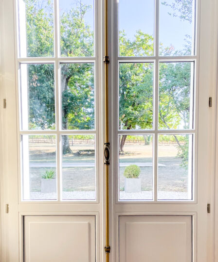 Fenêtres en bois : le choix naturel pour votre maison à Coutras