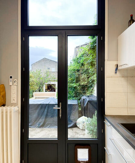 Fenêtres sur mesure à Libourne : Comment les choisir ?